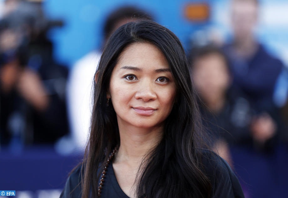 La Chinoise Chloé Zhao remporte le Golden Globe de la meilleure réalisatrice pour son film “Nomadland”