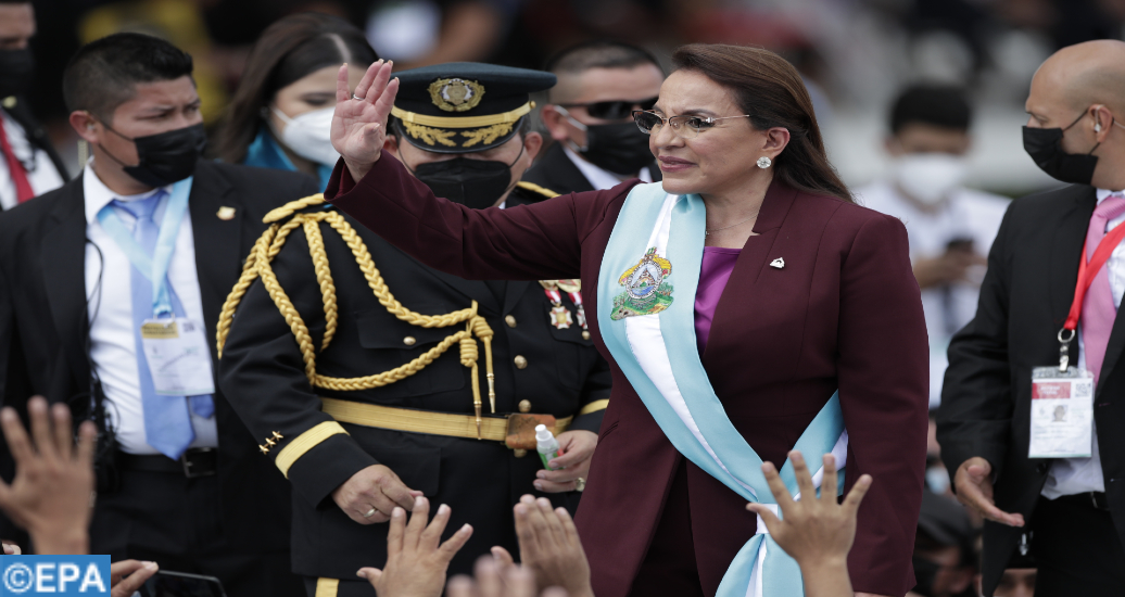 Xiomara Castro prête serment comme première femme présidente du Honduras