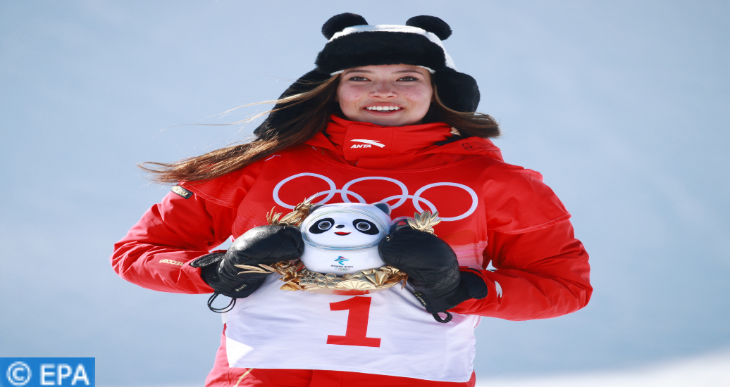 JO-2022: La Chinoise Eileen Gu réussit un triplé inédit en ski freestyle