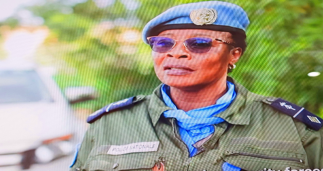 Une Casque bleu burkinabé servant au Mali, femme policière de l’année de l’ONU