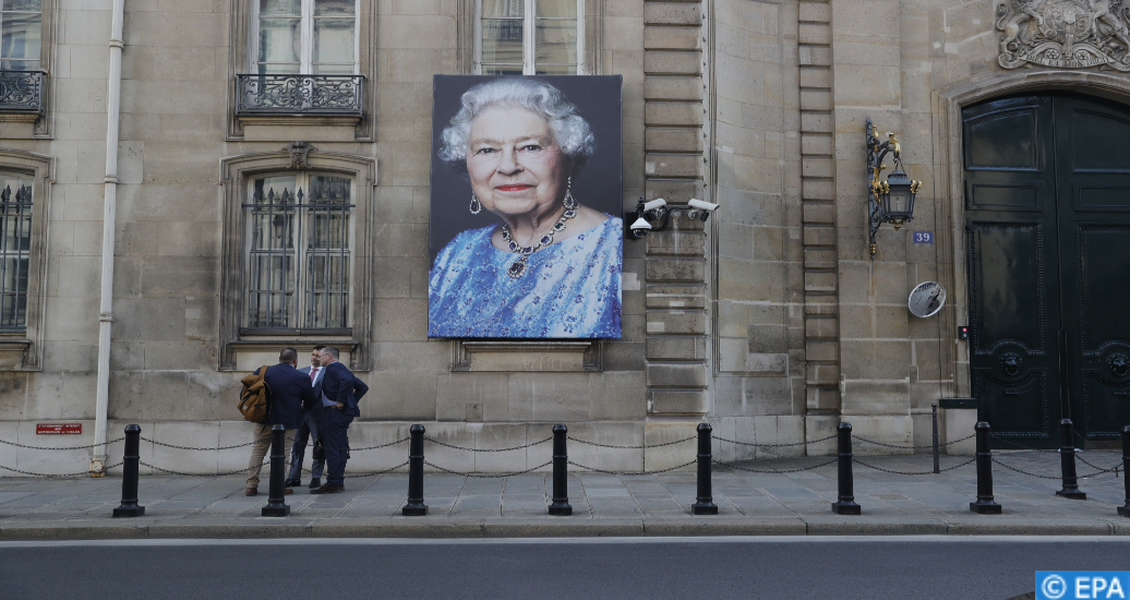 Royaume-Uni : La Reine Elizabeth II placée sous surveillance médicale