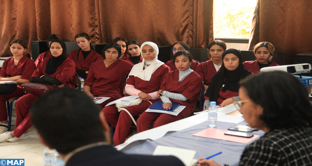 Marrakech : Les dangers de la cyberviolence faite aux femmes et aux filles au centre d’un atelier de sensibilisation