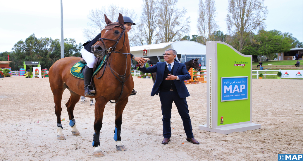 Qualifications du Championnat du Maroc (saut d’obstacles) : Amina Tagemouati remporte le prix de la MAP