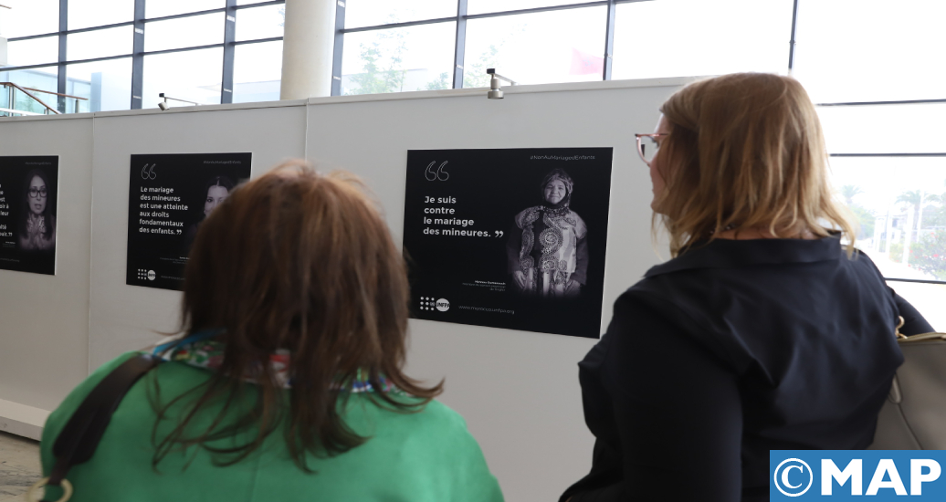 Campagne IDONT : exposition à Rabat de posters de mobilisation contre le mariage d’enfants