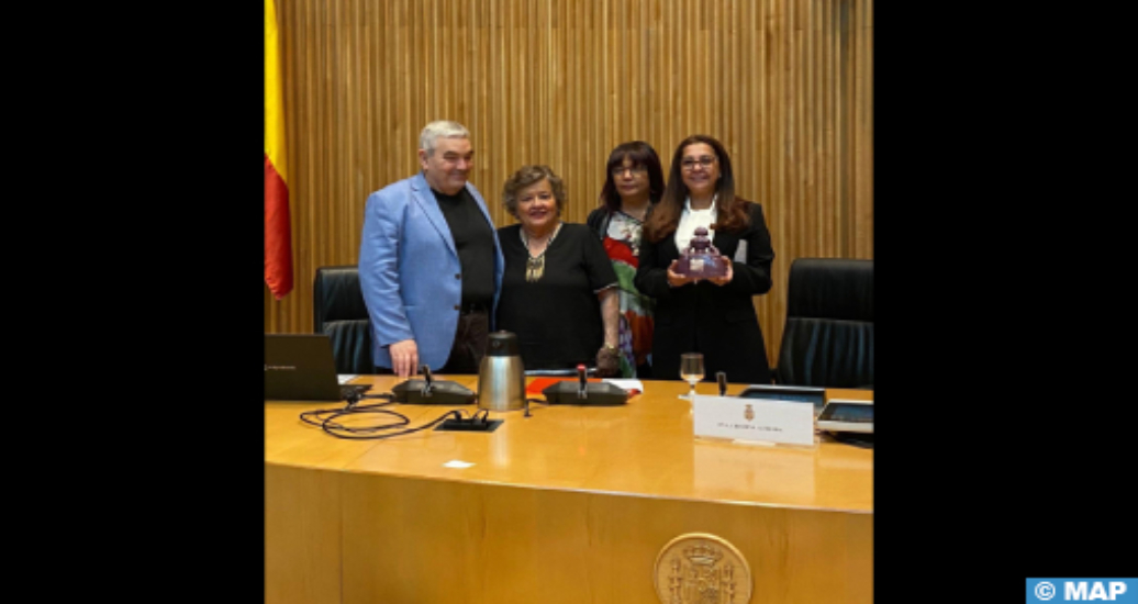 Migration : L’ambassadrice du Maroc en Espagne reçoit le Prix Menina NWW
